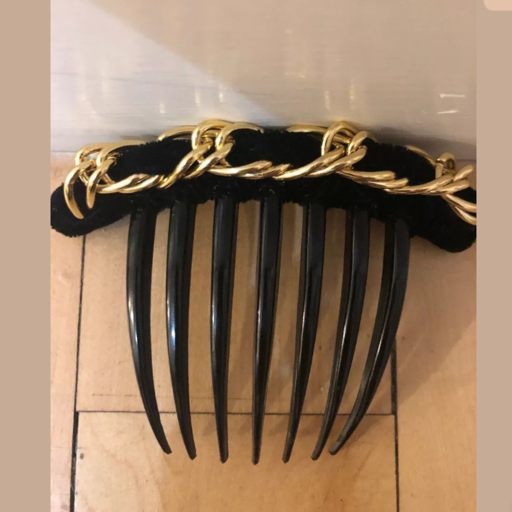 Kerri Kahn Headgames Velvet Hair Clip